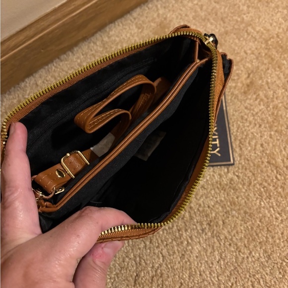 Brown Woven Clutch Purse - Picture 6 of 10